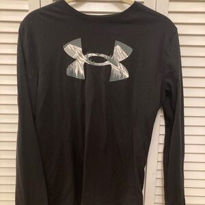 Under Armour Black Long Sleeve Shirt